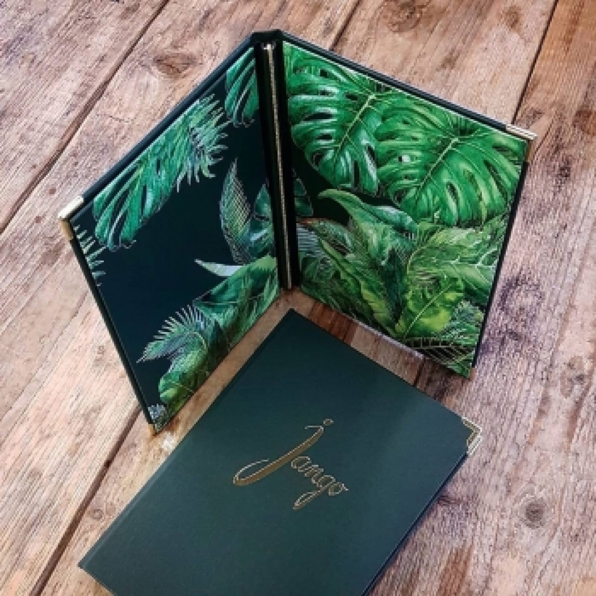 UV printed menu cards by Unicover
